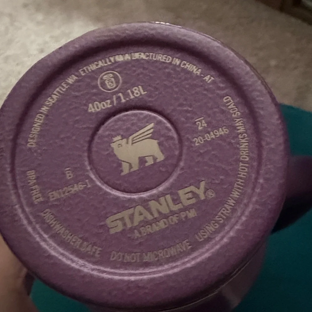 Stanley 40oz Quencher H2.0 FlowState Tumbler - Picture 4 of 6